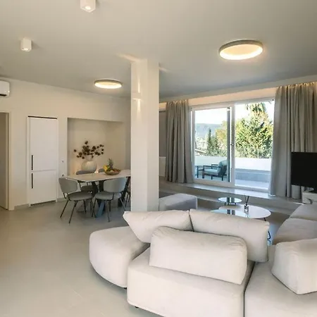 Zeus Jacuzzi Sea View Rooftop Kontokali