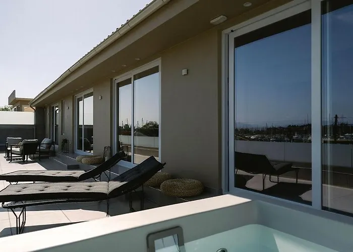 Zeus Jacuzzi Sea View Rooftop