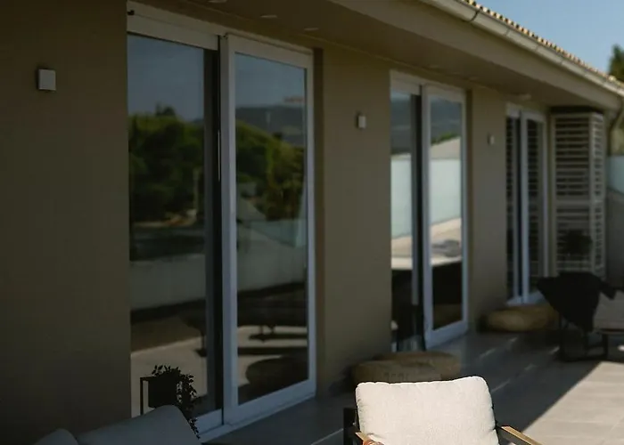 Zeus Jacuzzi Sea View Rooftop Apartman