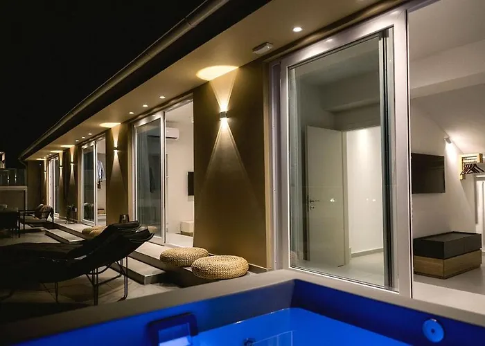 Zeus Jacuzzi Sea View Rooftop Apartman Kondókali